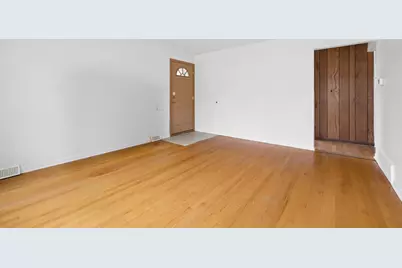 198 W Normandy Drive, Chicago Heights, IL 60411 - Photo 4
