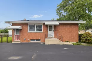198 W Normandy Dr, Chicago Heights, IL 60411 - Photo 16