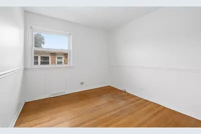 198 W Normandy Drive, Chicago Heights, IL 60411 - Photo 10