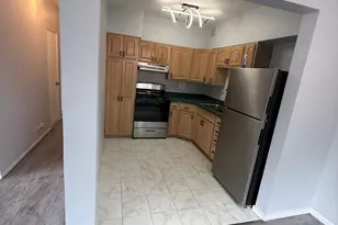 6700 S Paxton Ave, Chicago, IL 60649 - Photo 8