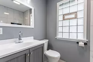 5368 Otto Pl, Oak Lawn, IL 60453 - Photo 12