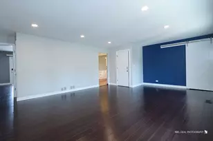 1000 E Ardyce Ln, Mount Prospect, IL 60056 - Photo 8