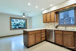 1000 E Ardyce Ln, Mount Prospect, IL 60056 - Photo 24