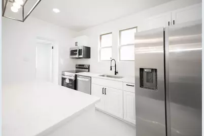 8013 S Harper Avenue, Chicago, IL 60619 - Photo 10