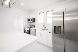 8013 S Harper Ave, Chicago, IL 60619 - Photo 10