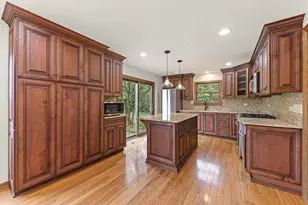 8 Keystone Ct, Bolingbrook, IL 60440 - Photo 6