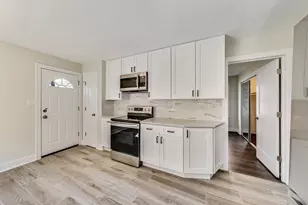 4821 Crain St, Skokie, IL 60077 - Photo 10