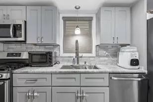 1040 Dunlop Ave, Forest Park, IL 60130 - Photo 10