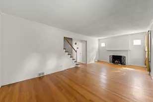 2353 Hainsworth Ave, North Riverside, IL 60546 - Photo 4