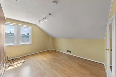 2353 Hainsworth Avenue, North Riverside, IL 60546 - Photo 14