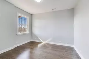 313 E 60th St, Chicago, IL 60637 - Photo 30