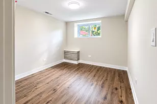 1353 N Long Ave, Chicago, IL 60651 - Photo 12