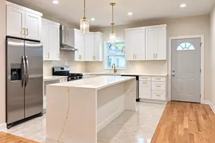 1353 N Long Ave, Chicago, IL 60651 - Photo 2