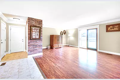 7515 Northway Drive, Hanover Park, IL 60133 - Photo 6