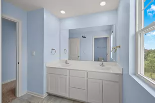 759 Kentshire Cir, Elgin, IL 60124 - Photo 20