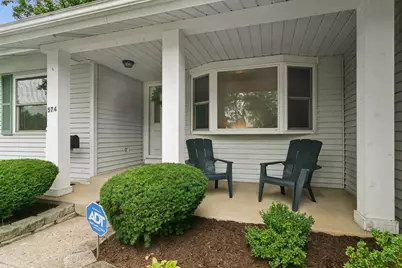574 Bristol Lane, Elk Grove Village, IL 60007 - Photo 2