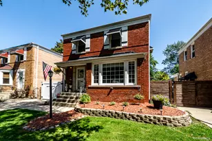 9905 S Maplewood Ave, Chicago, IL 60655 - Photo 2