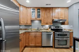 1330 N La Salle Dr, Chicago, IL 60610 - Photo 6