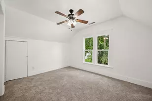 725 N 11th St, Dekalb, IL 60115 - Photo 14