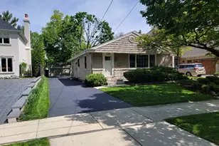 229 Fuller Rd, Hinsdale, IL 60521 - Photo 6