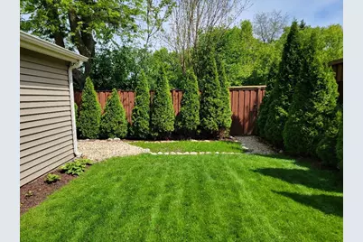 229 Fuller Road, Hinsdale, IL 60521 - Photo 2