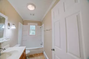 202 N Madison St, Watseka, IL 60970 - Photo 26