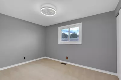 414 Gainsborough Court, Bolingbrook, IL 60440 - Photo 10
