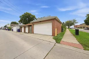 1303 S 51st Ct, Cicero, IL 60804 - Photo 1