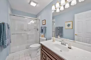 228 Charlotte Pl, Cary, IL 60013 - Photo 18