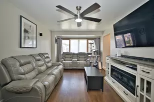 3509 W 73rd Pl, Chicago, IL 60629 - Photo 8