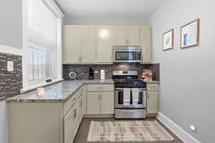 6239 S Ellis Ave, Chicago, IL 60637 - Photo 8