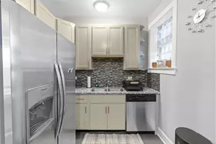 6239 S Ellis Ave, Chicago, IL 60637 - Photo 10