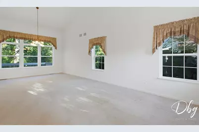 526 Middlebury Drive, Lake Villa, IL 60046 - Photo 10