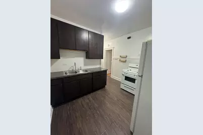 3008 W Cullom Avenue #1E, Chicago, IL 60618 - Photo 2