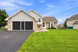5734 W Roosevelt St, Monee, IL 60449 - Photo 1