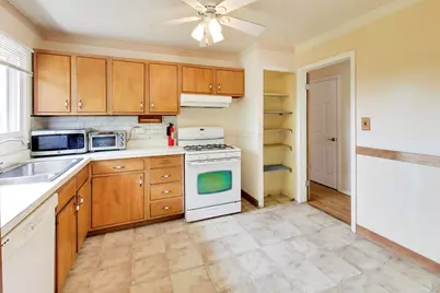 41 Redwood Trail, Wheeling, IL 60090 - Photo 10
