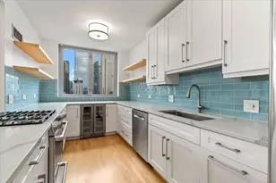 600 N Dearborn St, Chicago, IL 60654 - Photo 4