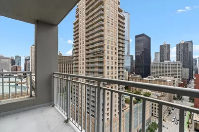 600 N Dearborn Street #1912, Chicago, IL 60654 - Photo 18