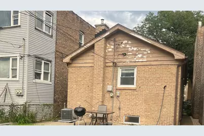 1504 N Kolin Avenue, Chicago, IL 60651 - Photo 12