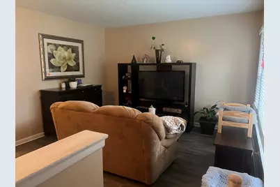 1504 N Kolin Avenue, Chicago, IL 60651 - Photo 6
