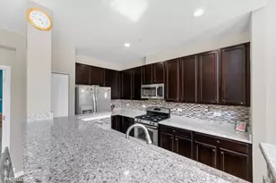 1951 Potomac Ct, Wheeling, IL 60090 - Photo 6