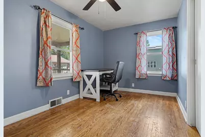 558 10th Street, Lincoln, IL 62656 - Photo 18