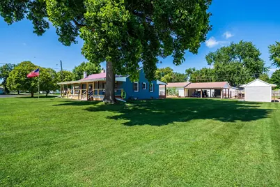 558 10th Street, Lincoln, IL 62656 - Photo 28