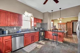 213 N Hunt St, Melvin, IL 60952 - Photo 16