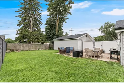 6855 W 113th Street, Worth, IL 60482 - Photo 18