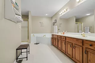4 Everett Ct, Bloomington, IL 61705 - Photo 14