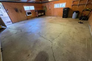 907 Retz Dr, Ottawa, IL 61350 - Photo 26
