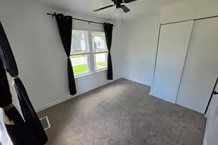 907 Retz Dr, Ottawa, IL 61350 - Photo 6