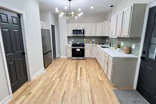 701 Hamilton Ave, Aurora, IL 60505 - Photo 6