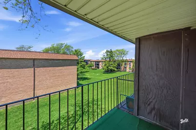 720 Hill Drive #8-302, Hoffman Estates, IL 60169 - Photo 12
